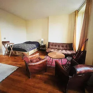 villa-ermitage-appartementbuttes-chaumont.fr-paris.fr/