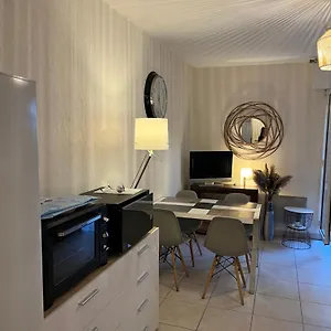 https://appartement-t2-avec-terrasse-centre-ville-daix-en-provence.fr-provencehotel.com