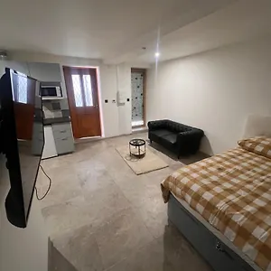 https://studio-cosy-proche-gare.hotels-rhonealpes.com